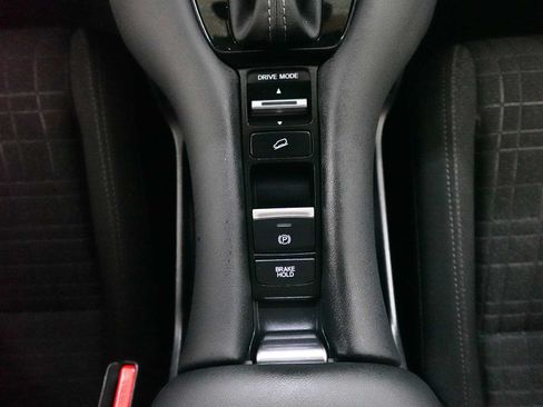 Certified 2025 Honda HR-V LX image 23