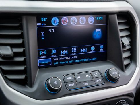 Used 2019 GMC Acadia SLT w/ LPO, Floor Liner Package AWD/4WD image 23