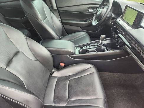 Used 2025 Honda Accord Touring image 18