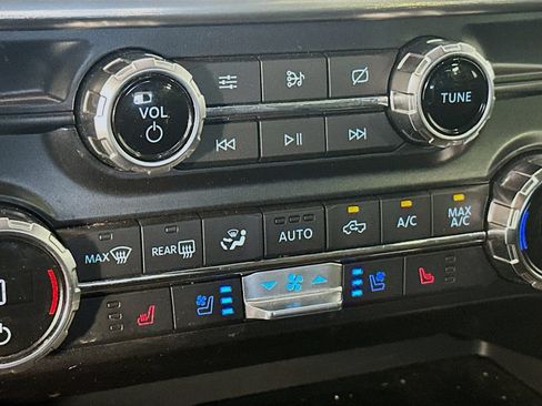 Used 2021 Ford F150 Lariat AWD/4WD image 21