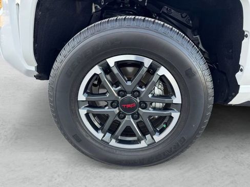 Used 2026 Toyota Tacoma TRD Sport image 23