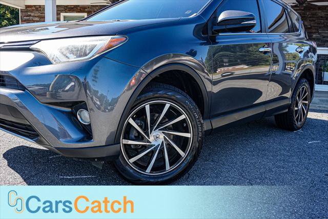 Used 2018 Toyota RAV4 Limited FWD image 6