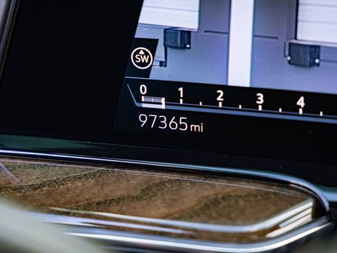 Used 2021 Cadillac Escalade Sport Platinum image 15