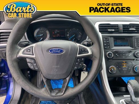 Used 2016 Ford Fusion SE image 25