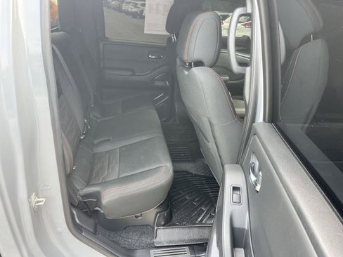 Used 2023 Nissan Frontier PRO-4X w/ Pro Convenience Package AWD/4WD image 14