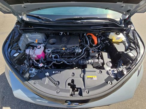 Certified 2025 Toyota Sienna XLE Woodland Edition AWD/4WD image 35