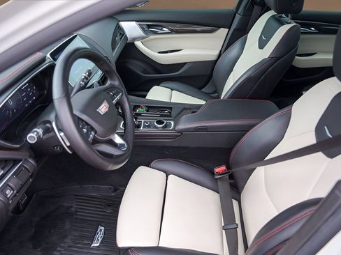 Used 2022 Cadillac CT5 V w/ Premium Package image 10