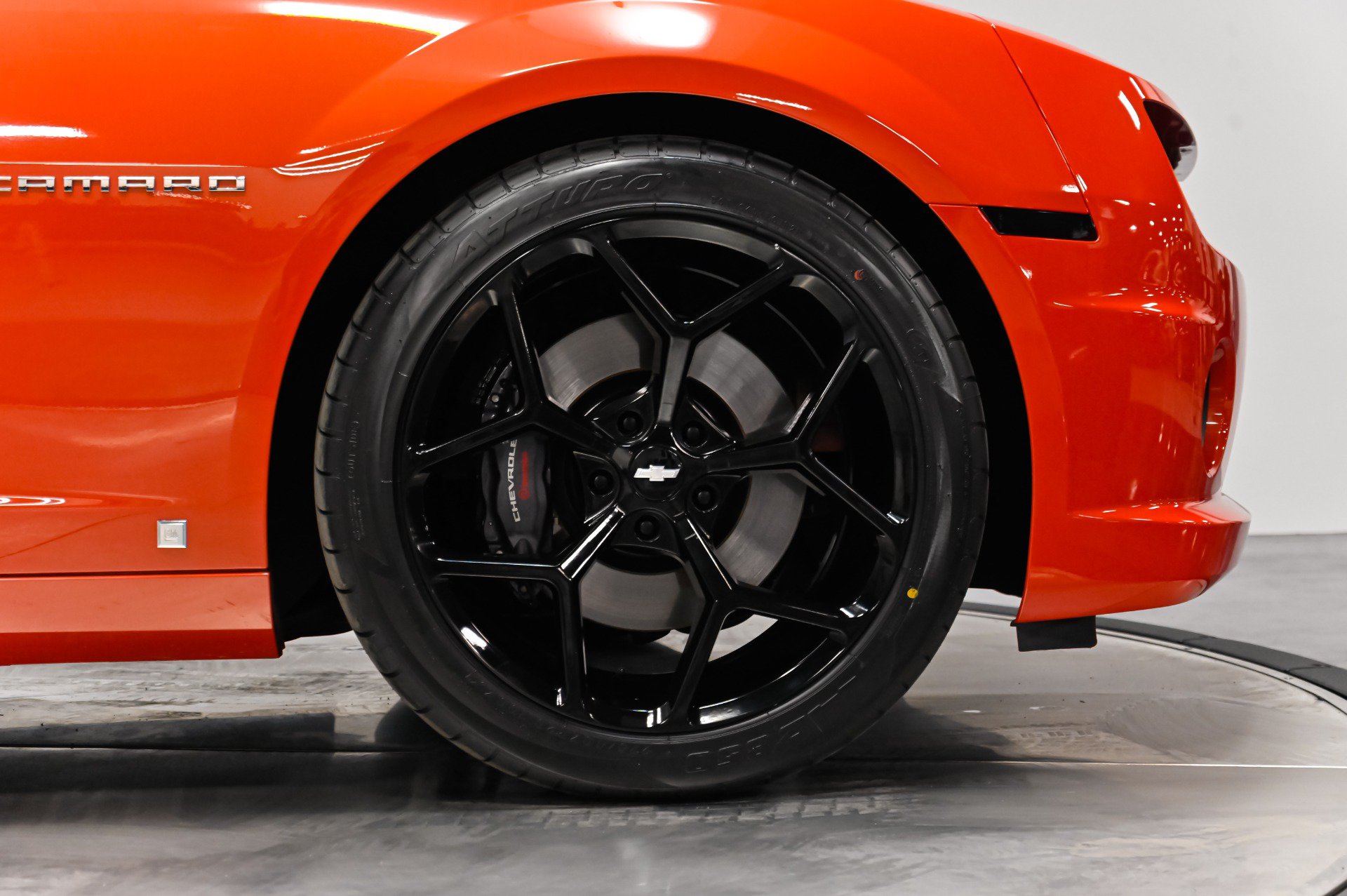 Used 2010 Chevrolet Camaro SS w/ RS Package RWD image 14