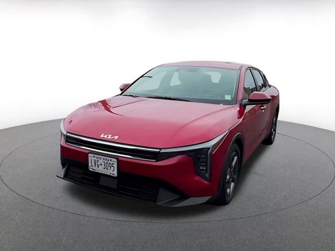Used 2025 Kia K4 LXS image 4