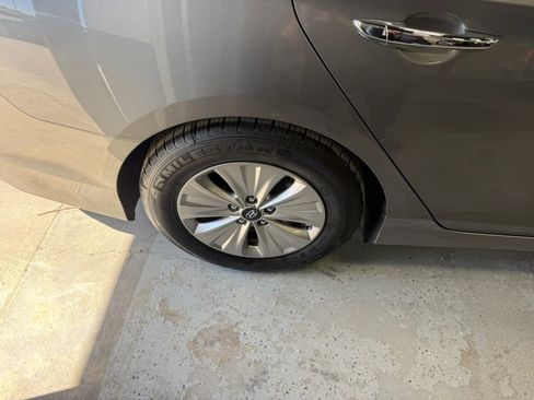 Used 2018 Hyundai Sonata SE FWD image 42