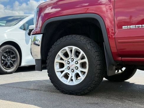 Used 2018 GMC Sierra 1500 SLE w/ SLE Value Package AWD/4WD image 38