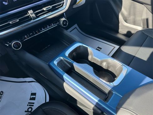 New 2026 Chevrolet Equinox EV LT image 19