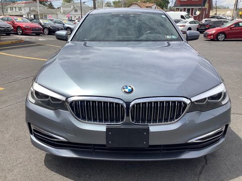 Used 2018 BMW 530i xDrive w/ Premium Package AWD/4WD image 3