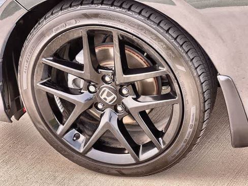 Used 2025 Honda Civic Sport image 9