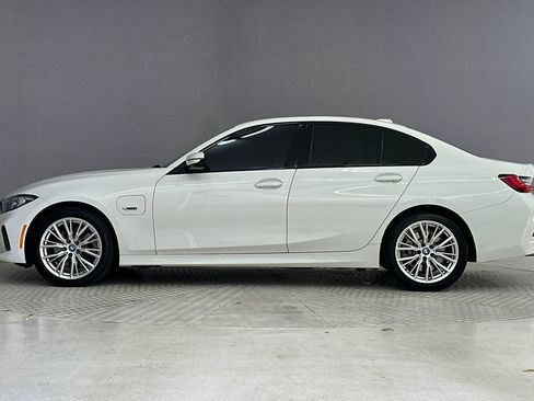 Certified 2023 BMW 330e w/ Premium Package RWD image 2