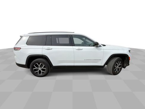 Used 2024 Jeep Grand Cherokee L Limited image 10
