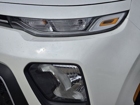 Used 2020 Kia Soul LX FWD image 15