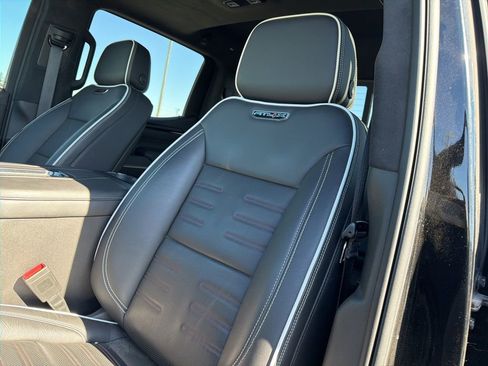 Used 2022 GMC Sierra 1500 AT4X image 19