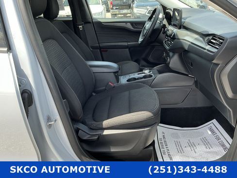 Used 2025 Ford Escape Active FWD image 13