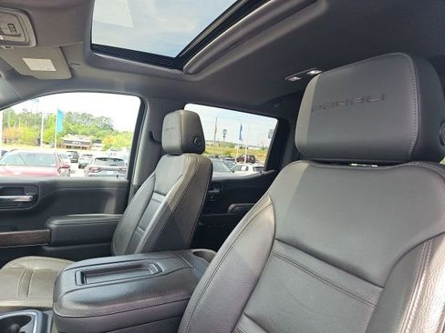 Used 2022 GMC Sierra 1500 Denali w/ Denali Premium Package image 18