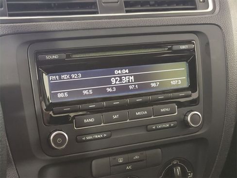 Used 2014 Volkswagen Jetta SE image 13