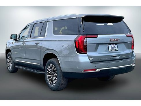New 2026 GMC Yukon XL Elevation AWD/4WD image 3