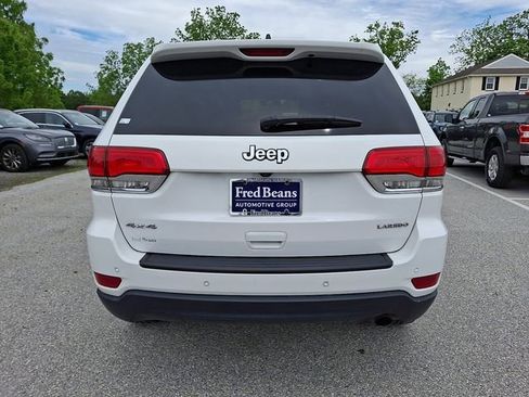 Used 2019 Jeep Grand Cherokee Laredo AWD/4WD image 11