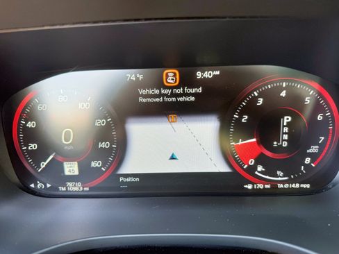 Used 2020 Volvo XC60 T5 Momentum w/ Protection Package Premier AWD/4WD image 15