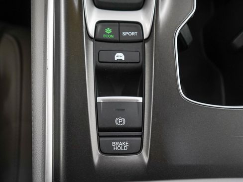 Used 2020 Honda Accord Touring image 22