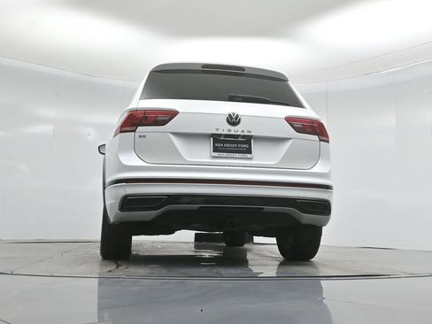 Used 2022 Volkswagen Tiguan SE R-Line FWD image 48