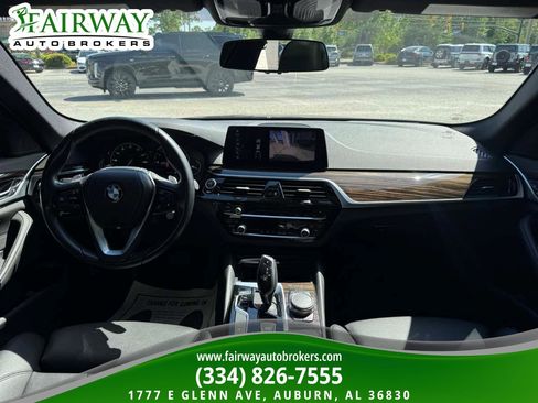 Used 2019 BMW 530i RWD image 14