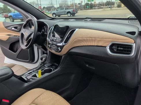 Used 2024 Chevrolet Equinox Premier image 49
