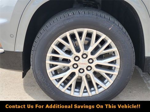 New 2026 GMC Acadia Denali w/ Super Cruise Package image 7