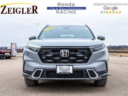 Used 2025 Honda CR-V Sport Touring image 2