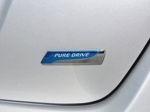 Used 2013 Nissan Sentra SV FWD image 9