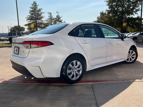 Used 2024 Toyota Corolla LE image 6