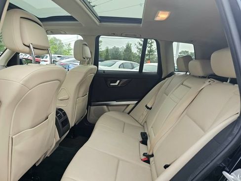Used 2015 Mercedes-Benz GLK 350 4MATIC image 23
