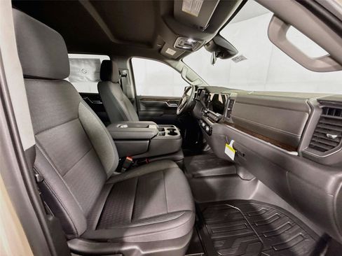 New 2026 GMC Sierra 1500 SLE w/ Preferred Package AWD/4WD image 20