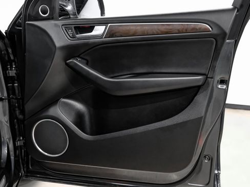 Used 2017 Audi Q5 2.0T Premium Plus w/ Technology Package image 56