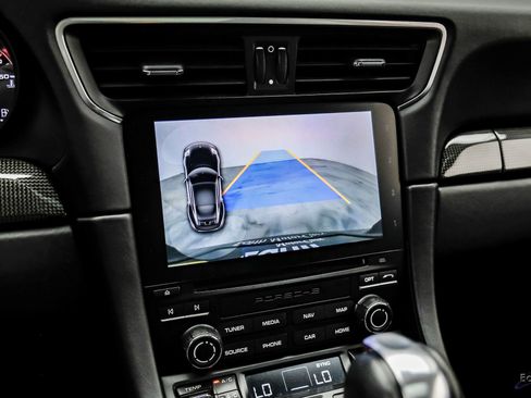 Used 2017 Porsche 911 Turbo S image 77