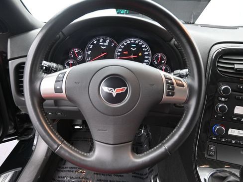 Used 2011 Chevrolet Corvette Convertible w/ Preferred Equipment Group RWD image 19