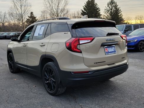 Used 2023 GMC Terrain SLT w/ Elevation Edition image 3