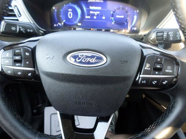 Used 2022 Ford Escape SEL w/ Technology Package AWD/4WD image 17