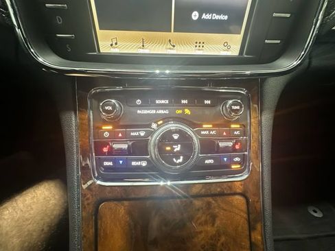 Used 2017 Lincoln Continental Select FWD image 21