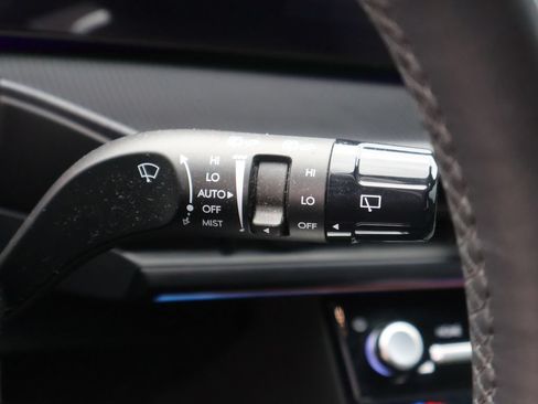 Used 2025 Hyundai Santa Fe Calligraphy FWD image 32