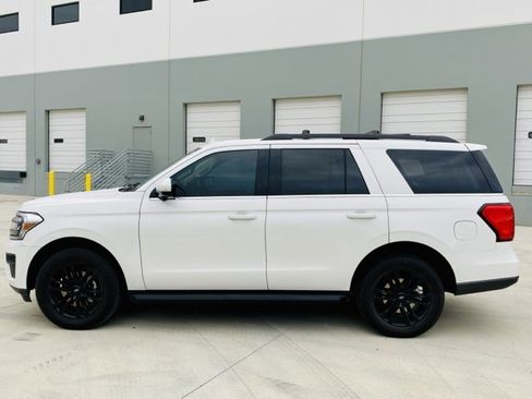 Used 2024 Ford Expedition XLT image 8