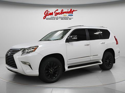 Used 2016 Lexus GX 460 460 w/ Premium Package image 2