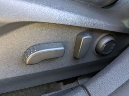 Certified 2022 Subaru Outback Limited image 21