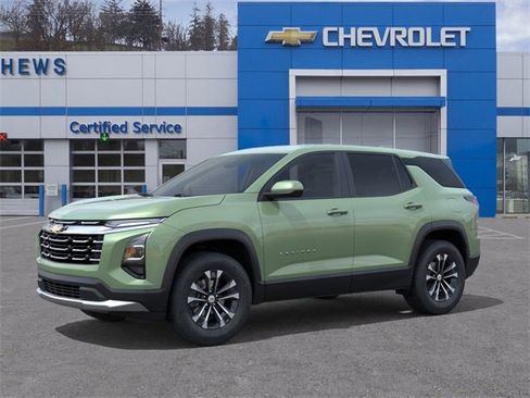 New 2026 Chevrolet Equinox LT image 2