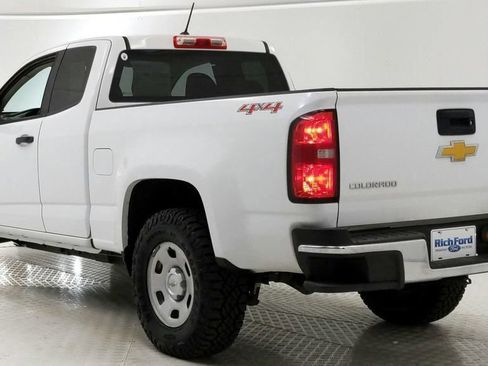 Used 2018 Chevrolet Colorado W/T w/ WT Convenience Package AWD/4WD image 5